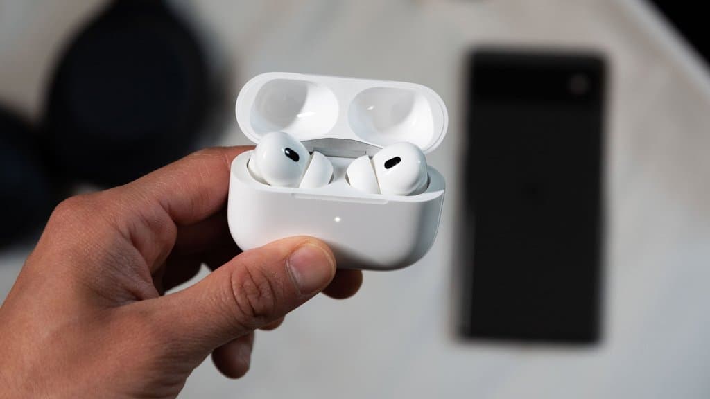 Apple’s AI Camera AirPods Are Getting Closer, But Siri Still Has To Prove Itself