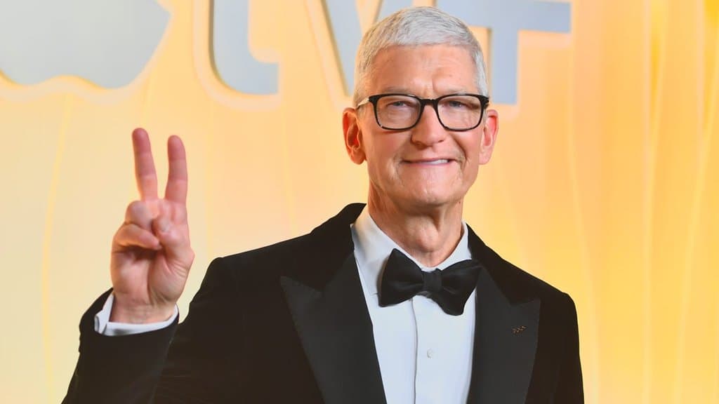 Tim Cook 將於 2026 年卸任 Apple CEO,John Ternus 確定接班